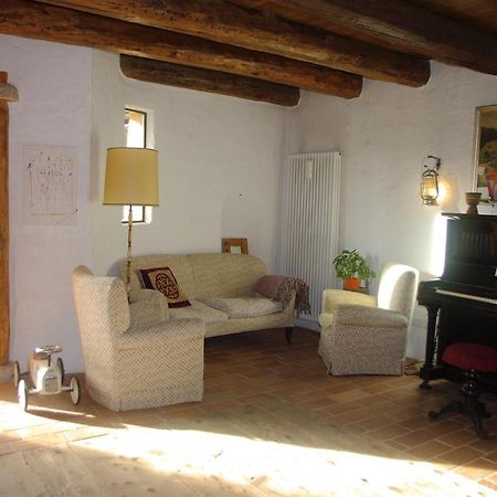 La Casa Altrui- Camere E Zona Relax Con Giardino 科日多 外观 照片