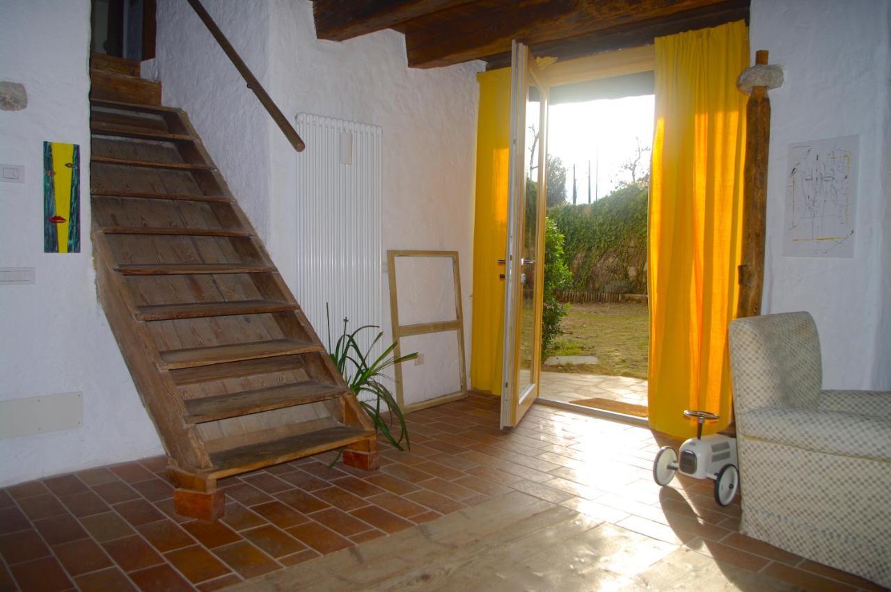 La Casa Altrui- Camere E Zona Relax Con Giardino 科日多 外观 照片