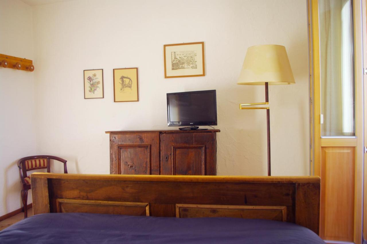 La Casa Altrui- Camere E Zona Relax Con Giardino 科日多 外观 照片